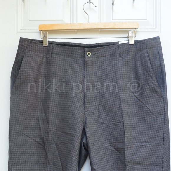 NWT Beach Men’s Dry-Luxe Performance Shorts in black - Picture 2 of 4